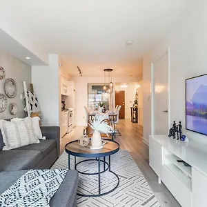 https://luxury-2br-toronto-downtown-condo-w-cn-tower-view.hotelstorontoontario.org
